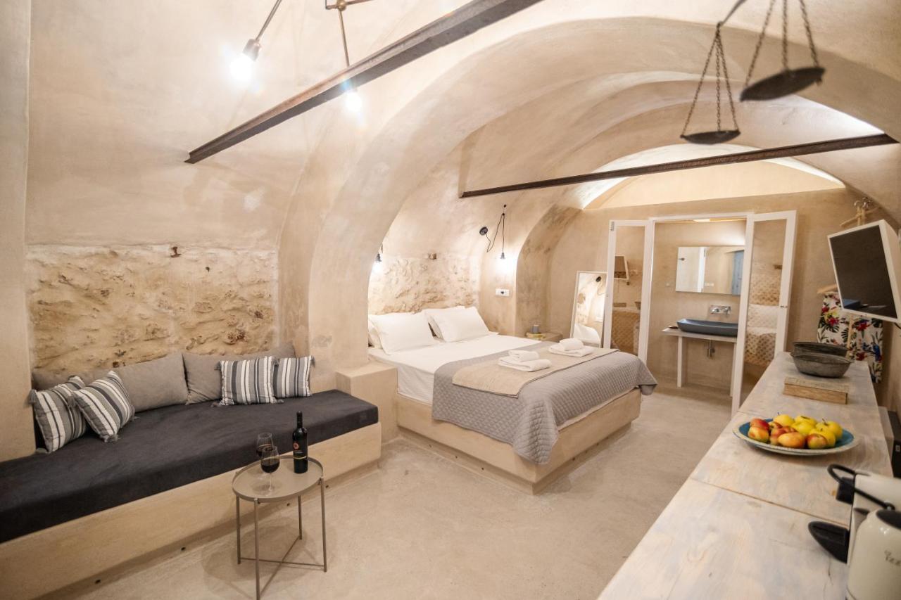 Oia'S Cellars Apartment Exterior photo